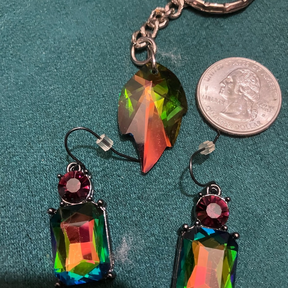 New ombré dangled earrings with matching keychain